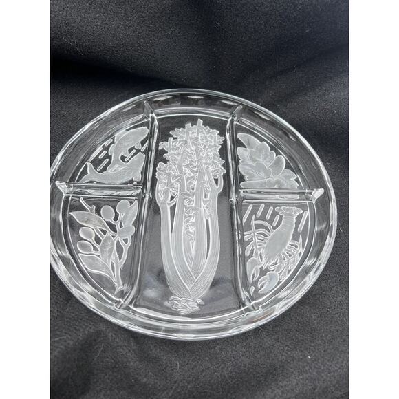 Vintage 10 Inch 5 Section Vegetable Tray Etched Fish Lobster Celery Vegetables - Picture 2 of 8